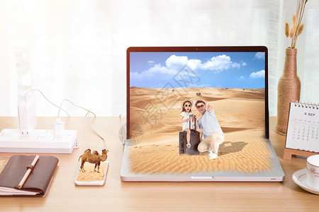父女手机自拍沙漠旅行游记设计图片