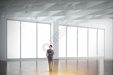 商务空间里的男士背景图片