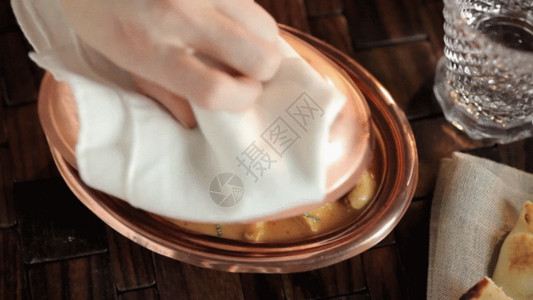 陶瓷煲美食豆腐GIF高清图片