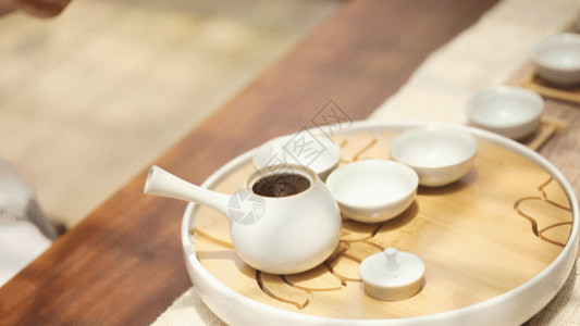 纯天然茶叶女性沏茶特写GIF高清图片
