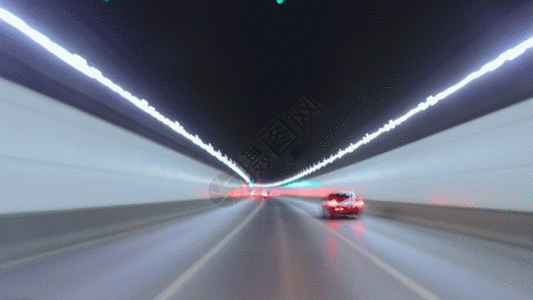 汽车隧道延时光影穿梭GIF图片