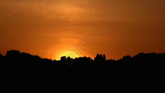 太阳静静地升起黎明太阳升起延迟拍摄实拍GIF高清图片