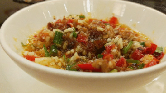 甜椒和小米辣特色美食GIF高清图片