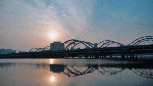 大桥水面延时GIF图片