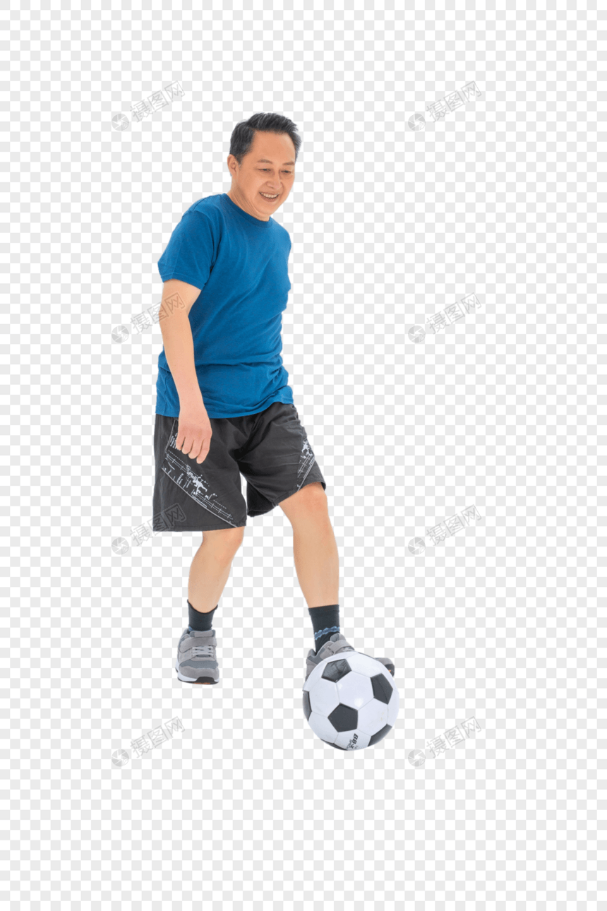 踢足球的老人图片