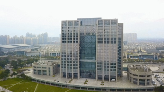 大楼玻璃城市建筑交通环境航拍GIF高清图片