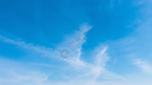 蓝色云朵团天空云朵飘动实拍视频GIF高清图片