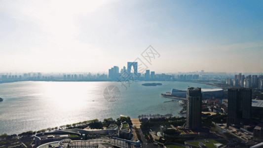 城市建筑白天东方之门白天延时GIF高清图片