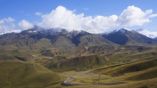 山川风景延时青海卓尔山GIF高清图片