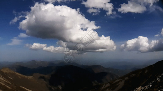 太平山顶俯瞰太白山延时GIF高清图片