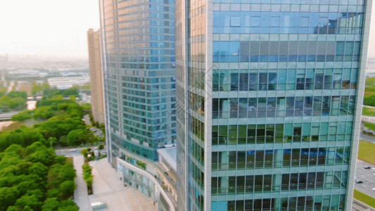 现代化金融城市壮观高楼大厦GIF高清图片