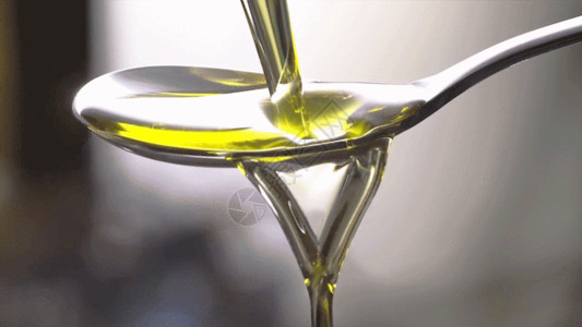 写实橄榄油烹饪美食GIF高清图片