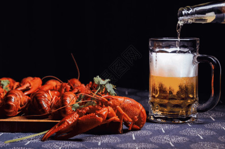 火红龙虾夏天龙虾啤酒gif高清图片