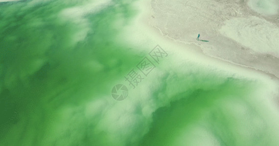 海西翡翠湖春季航拍视频GIF高清图片