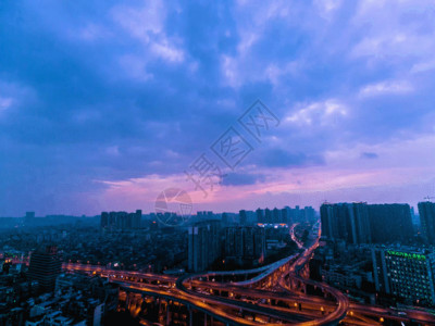 江城城市天际线延时成都夜景交通GIF高清图片