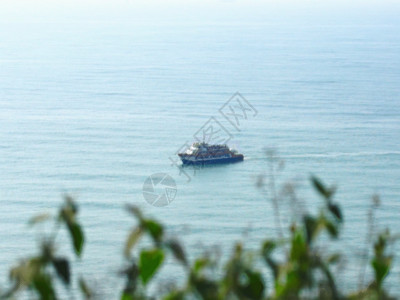 大船出海海上大游船GIF高清图片