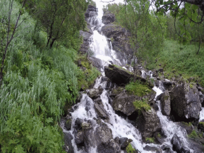 山泉瀑布流水GIF图片