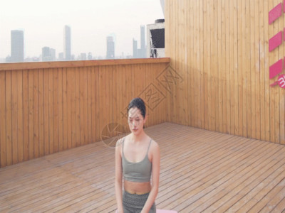 粉色木板健身瑜伽锻炼 GIF高清图片