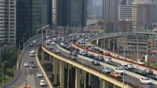 上海拥堵的城市交通实拍GIF图片