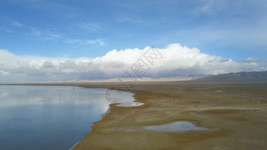 天空草地沙漠青海湖航拍GIF高清图片
