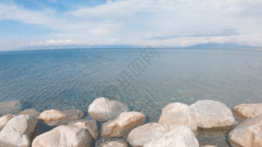 赛里木湖湖水景色自然风光GIF图片