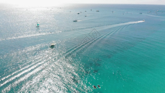 海上帆船水彩画长滩岛海上摩托艇GIF高清图片