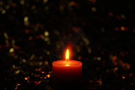 红色燃烧火焰祈福蜡烛gif动图高清图片
