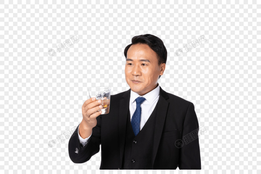 商务男士喝威士忌图片