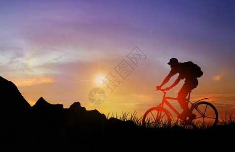 骑行运动山地轮廓高清图片