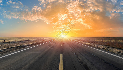 大气公路背景高清图片