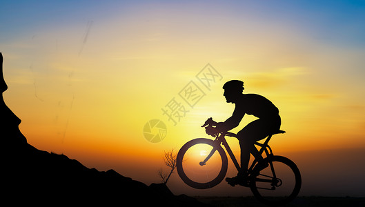 山地自行车赛山地骑行设计图片