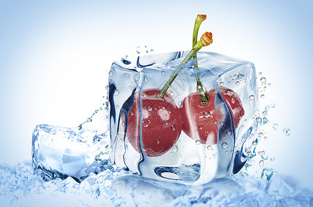 冰块中的樱桃冰爽夏日设计图片