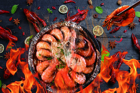 海鲜焖锅烧烤美食场景设计图片