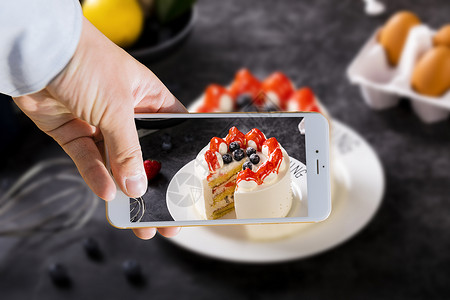 蛋糕分享手机美食拍摄设计图片