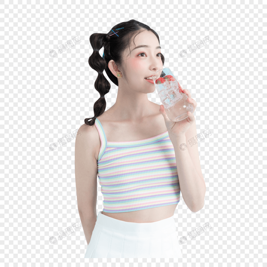 夏天喝的甜美女孩图片