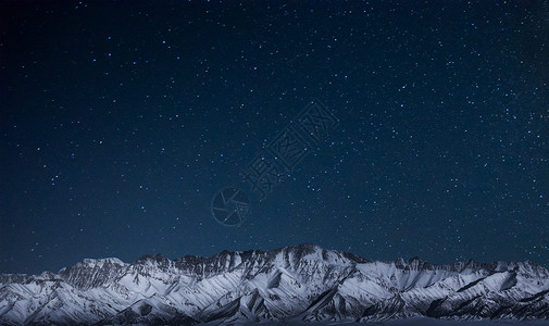 星空背景山峰星空高清图片