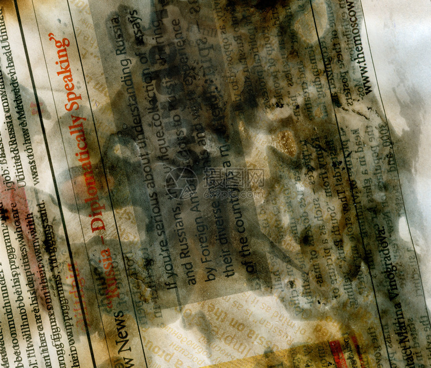 脏烧焦的报纸txt背景印刷设计肮脏垃圾被洗掉的信件灰烬图片