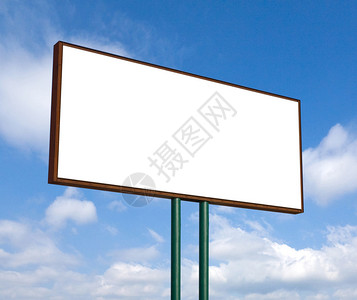 蓝天对面的空白广告牌将您自己的背景图片