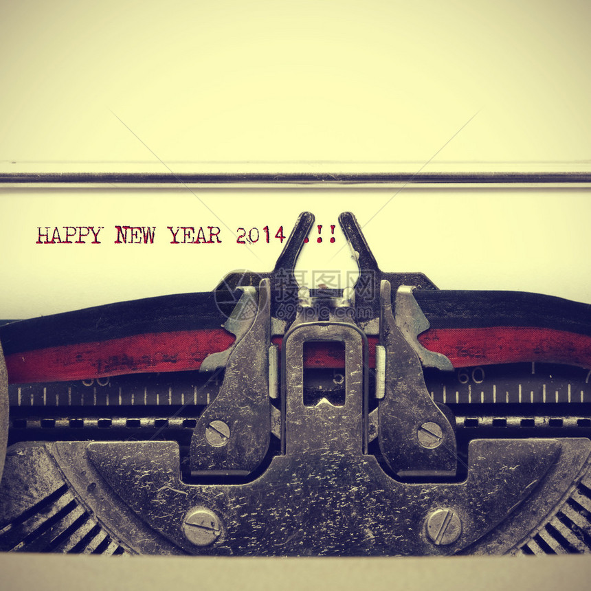 用旧打字机写的2014年新快乐图片