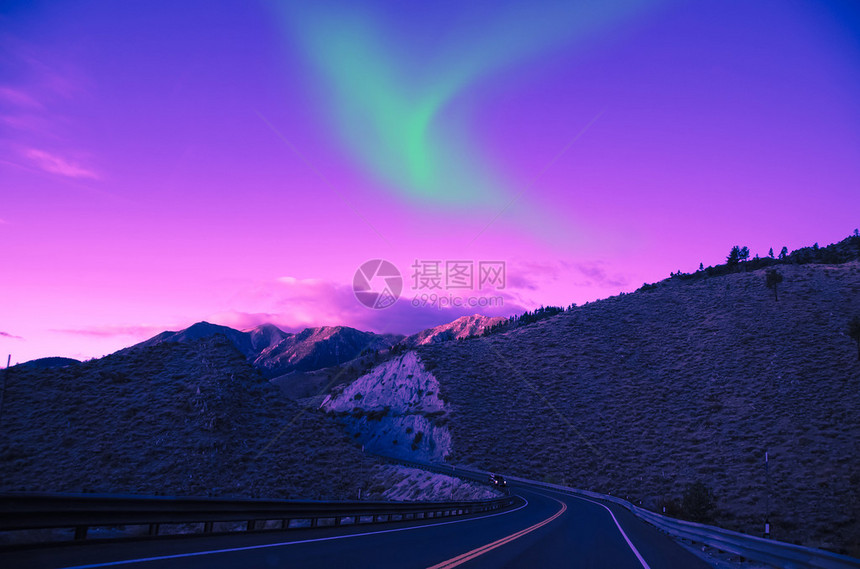 Auroranonalis山上高速图片
