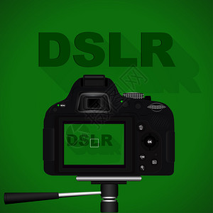 DSLR绿色背景和字母的图片