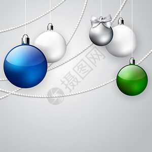 蓝球绿球和白球的圣诞装饰品背景图片