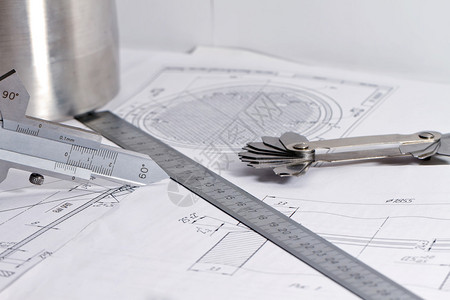 用于在焊接头准备过程中测量坡口边缘测量加强筋高度和角焊缝支腿的模设计图片