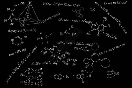黑板背景上的分子模型和公式图片