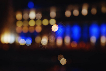 多色发光灯的抽象背景夜市图片