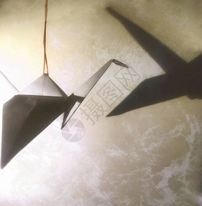 折纸鹤的影子日本侘寂风格的漂亮抽象背景心情平静祥和不错的相背景图片
