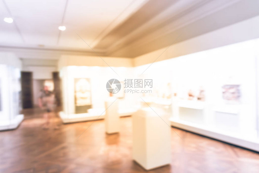 复古色调模糊了人们参观美国艺术展的形象画廊抽象散焦模图片