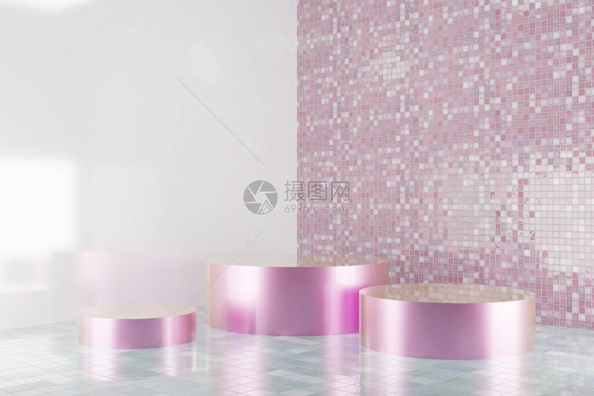 三个圆形平台在靠近墙壁的瓷砖背景上图片