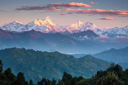 美丽雪山日出图片