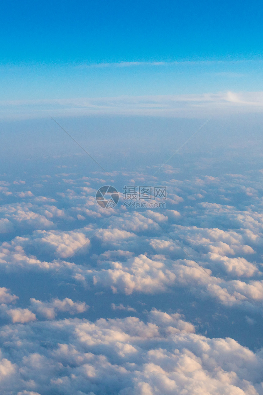 机上拍蓝天白云的天空图片